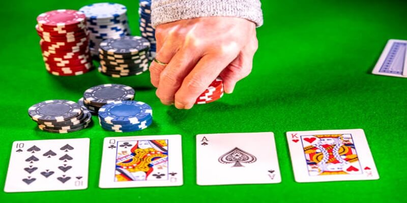 Nắm bắt tài chính và chiến lược phù hợp thắng lớn trong poker 